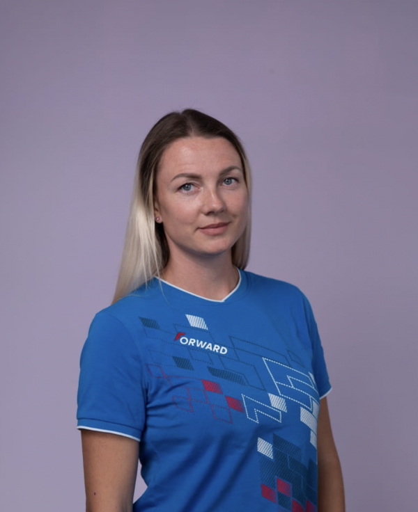 Ивакова  (Веденева) Анна Евгеньевна
